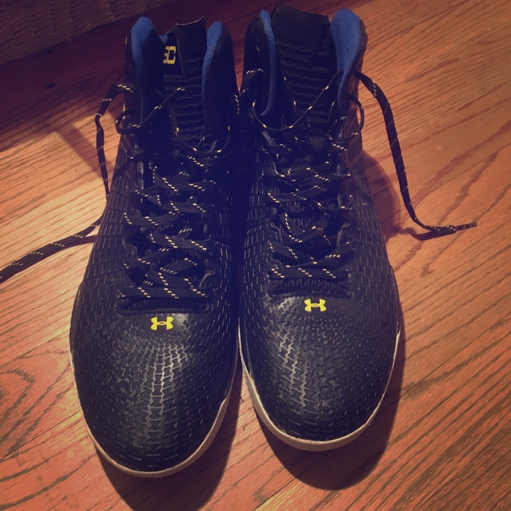 Under Armour Steph Curry 2's.