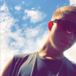 Meet your Posher, Dylan