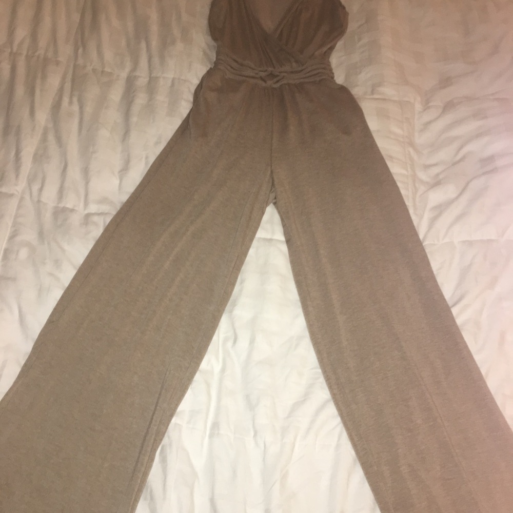 Max Studio jumpsuit size xs