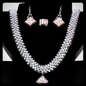 Bling Bling Necklace Set