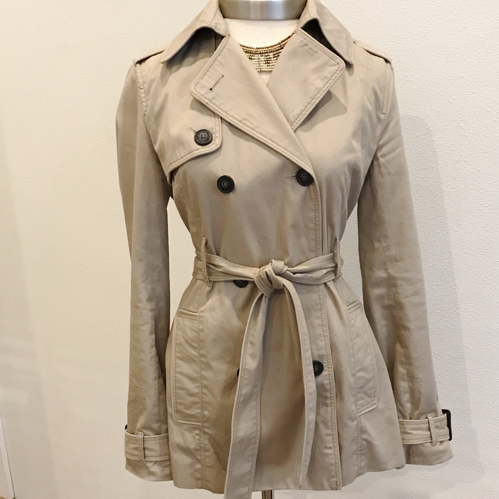 Cute Khaki belted trench coat
