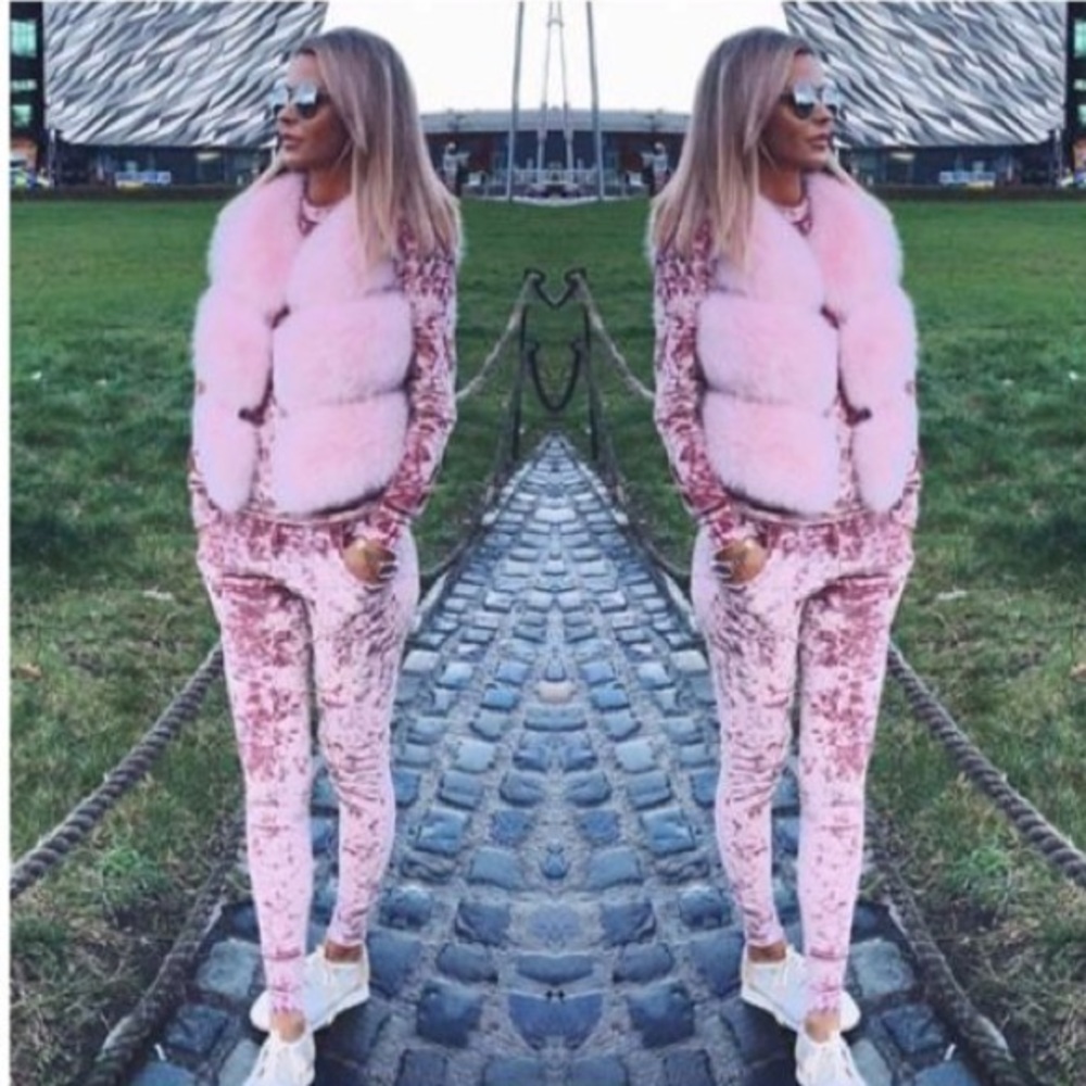 ‘Koko’ Light pink crushed velvet two piece suit - Picture 2 of 4