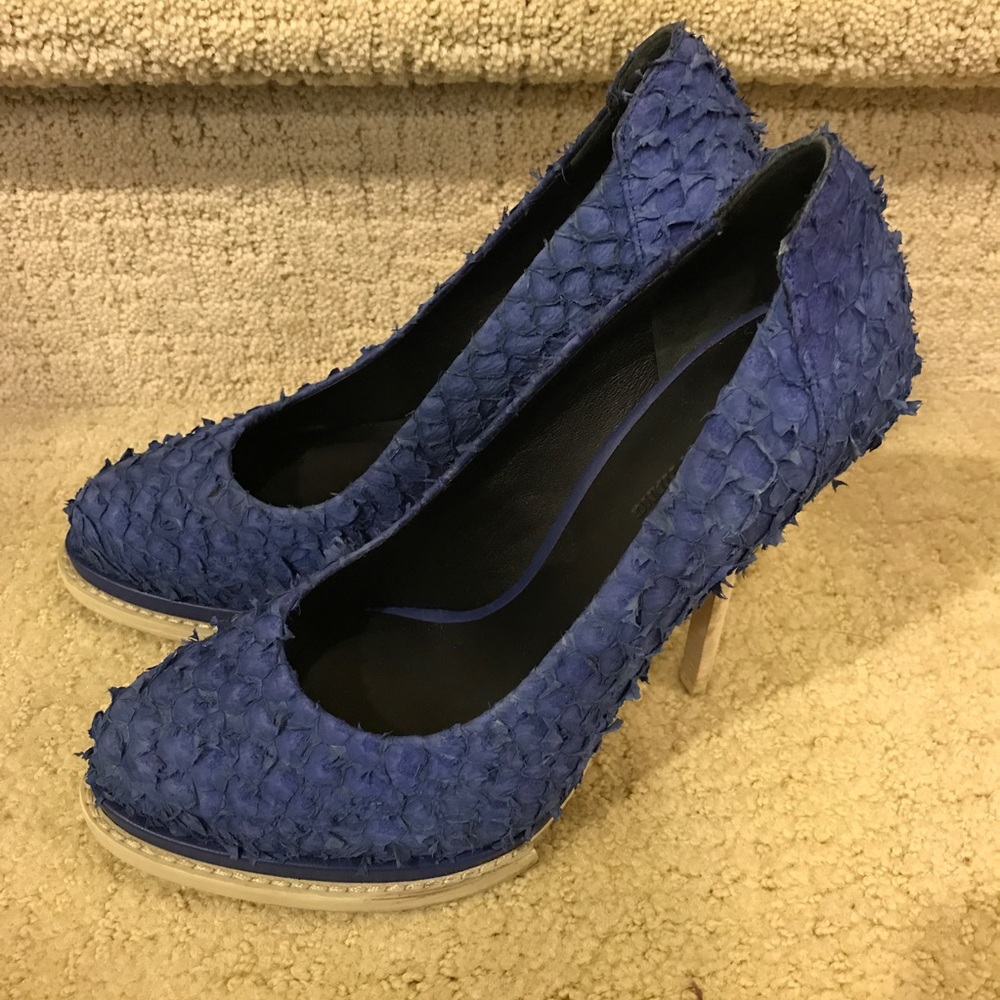 Navy Alexander Wang heels size 37