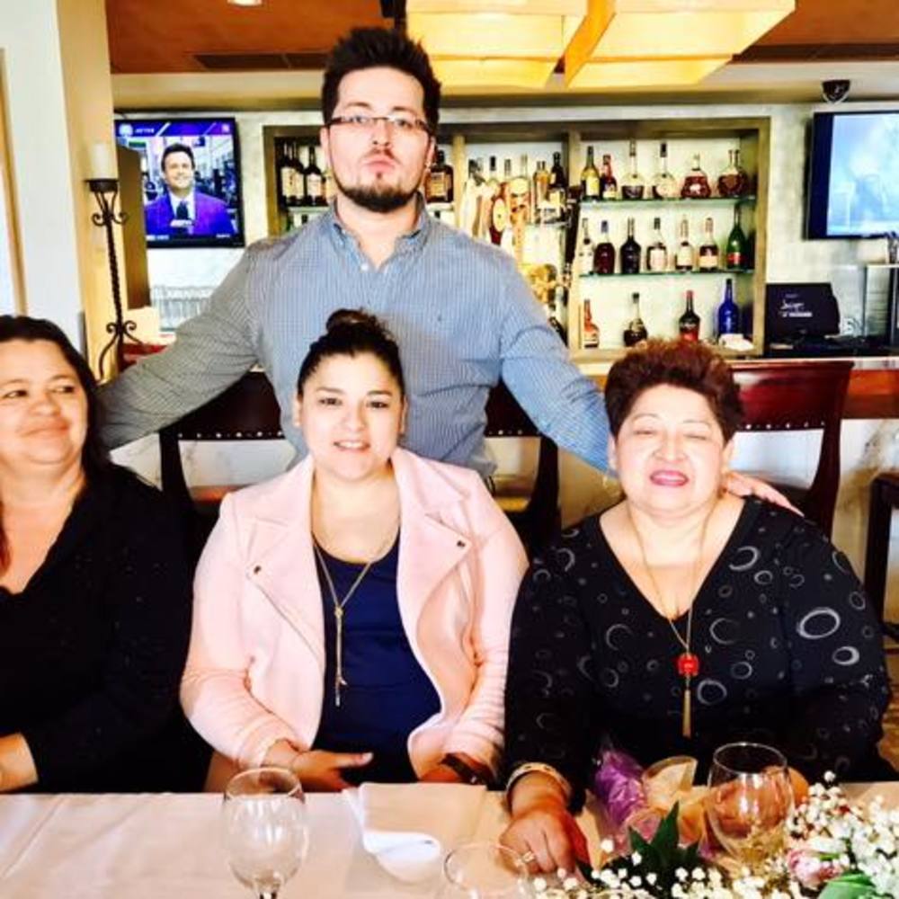 Meet your Posher, Cristhian