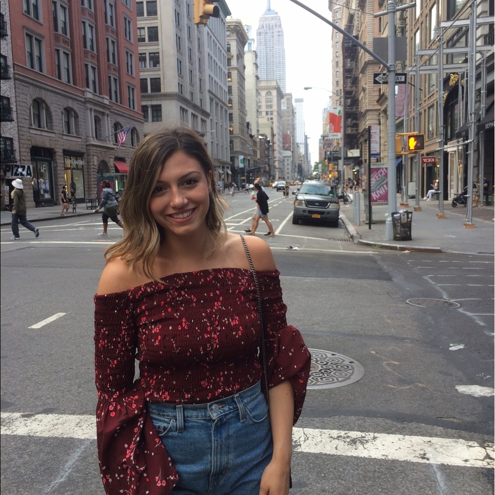 Meet your Posher, Elizabeth