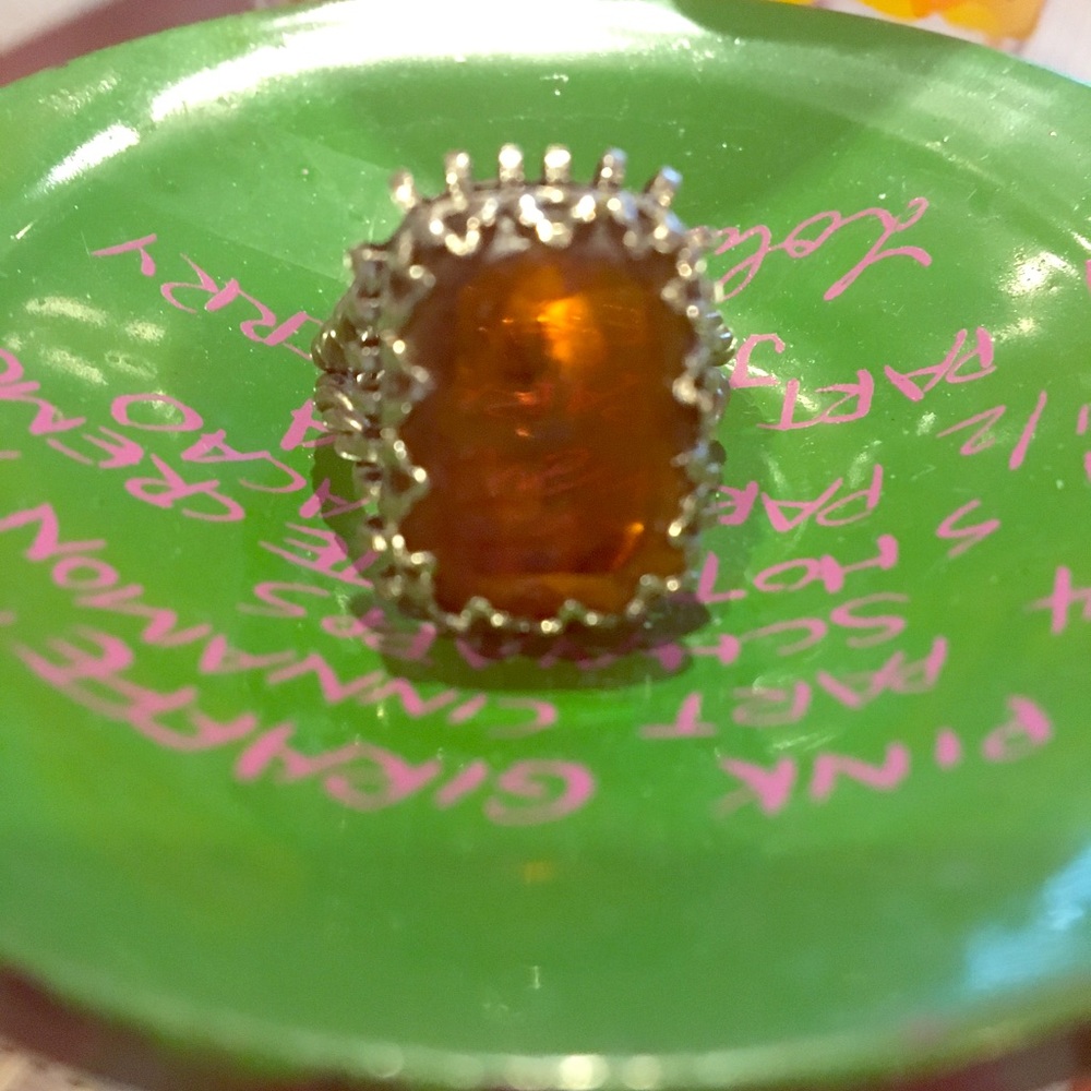 Beautiful adjustable ring!