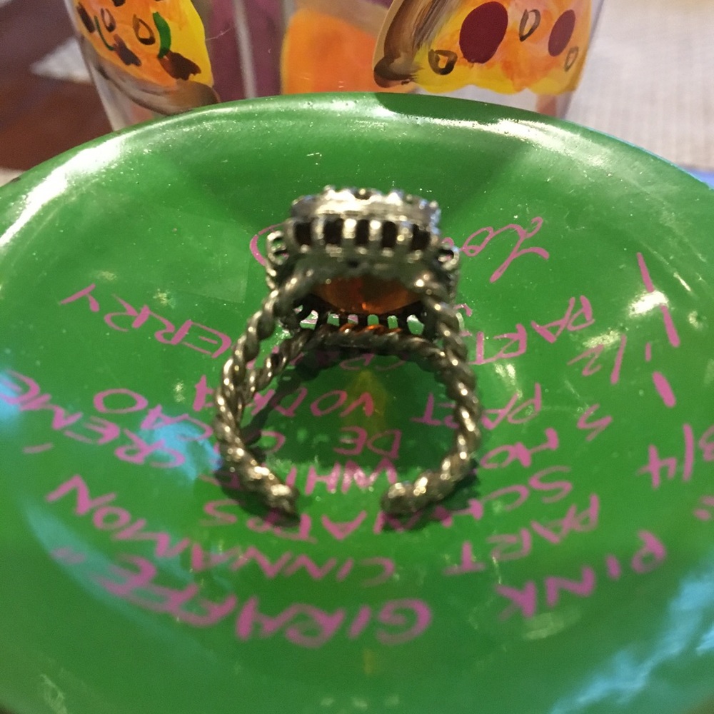 Beautiful adjustable ring! - Picture 2 of 3