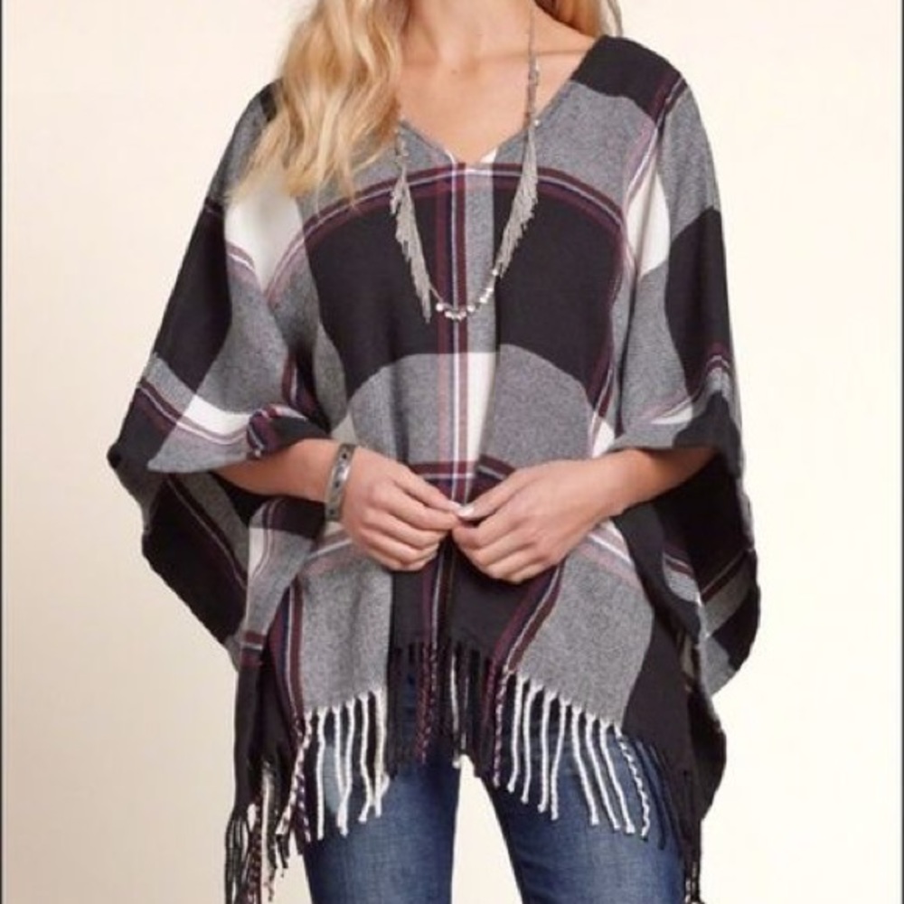 💕 Host Pick 💕 Hollister Plaid Poncho