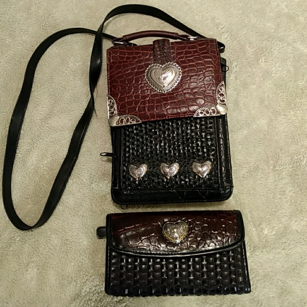 Women's purse with strap