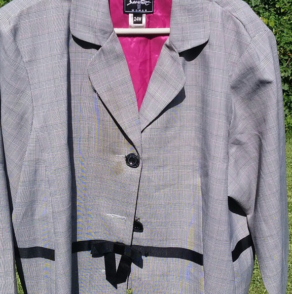 Woman Jacket - Picture 1 of 2