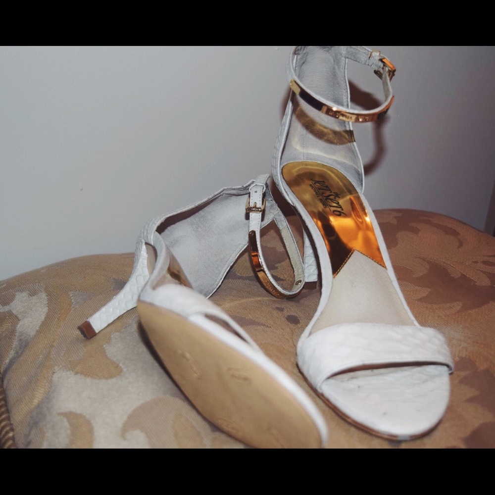 Heel sandal