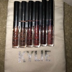 KYLIE COSMETICS MINI LIP STICKS (READ DESCRIPTION)