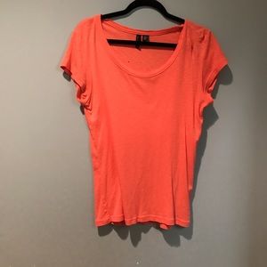 Pink/orange color tee