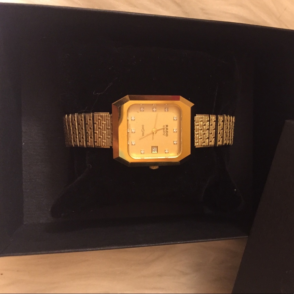 ❤️Sold❤️💯% Authentic Rado Gold Wtch Diamond - Picture 2 of 7