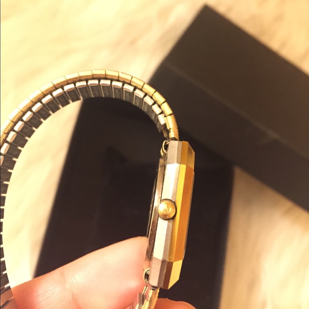 ❤️Sold❤️💯% Authentic Rado Gold Wtch Diamond - Picture 6 of 7