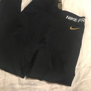 Nike pro leggings with good detail