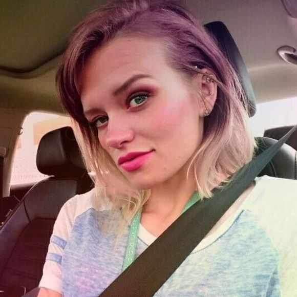 Meet your Posher, Allie ann - Picture 1 of 1