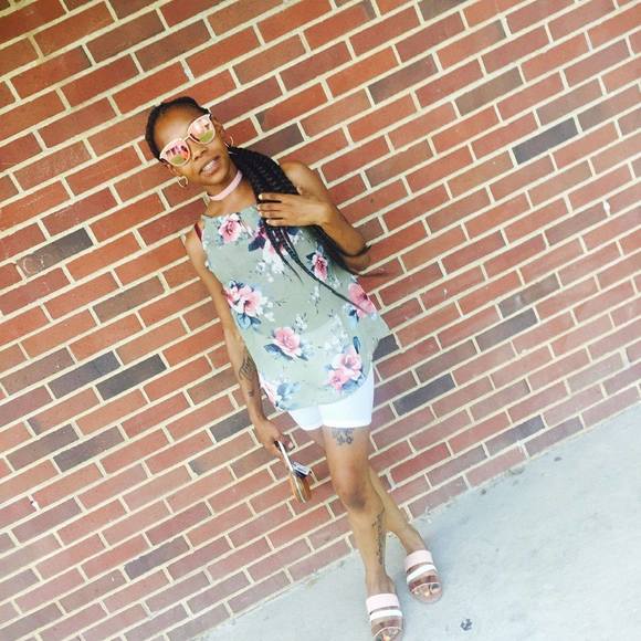 Meet your Posher, Krishauna - Picture 1 of 1