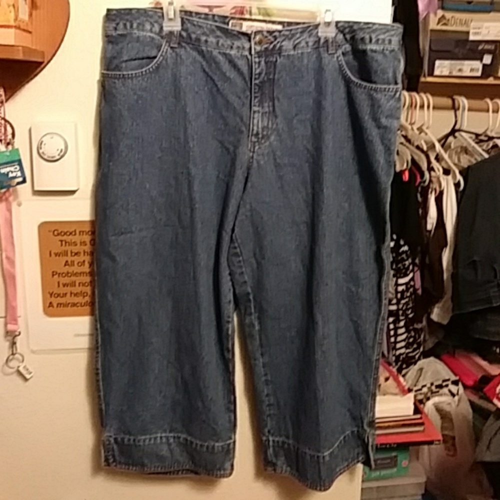 Womens plus Sized Jean Capri's Size 20W