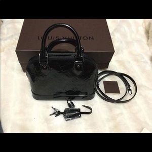 Louis Vuitton Alma bb