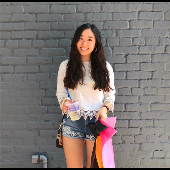 Meet your Posher, Julia - Picture 1 of 1