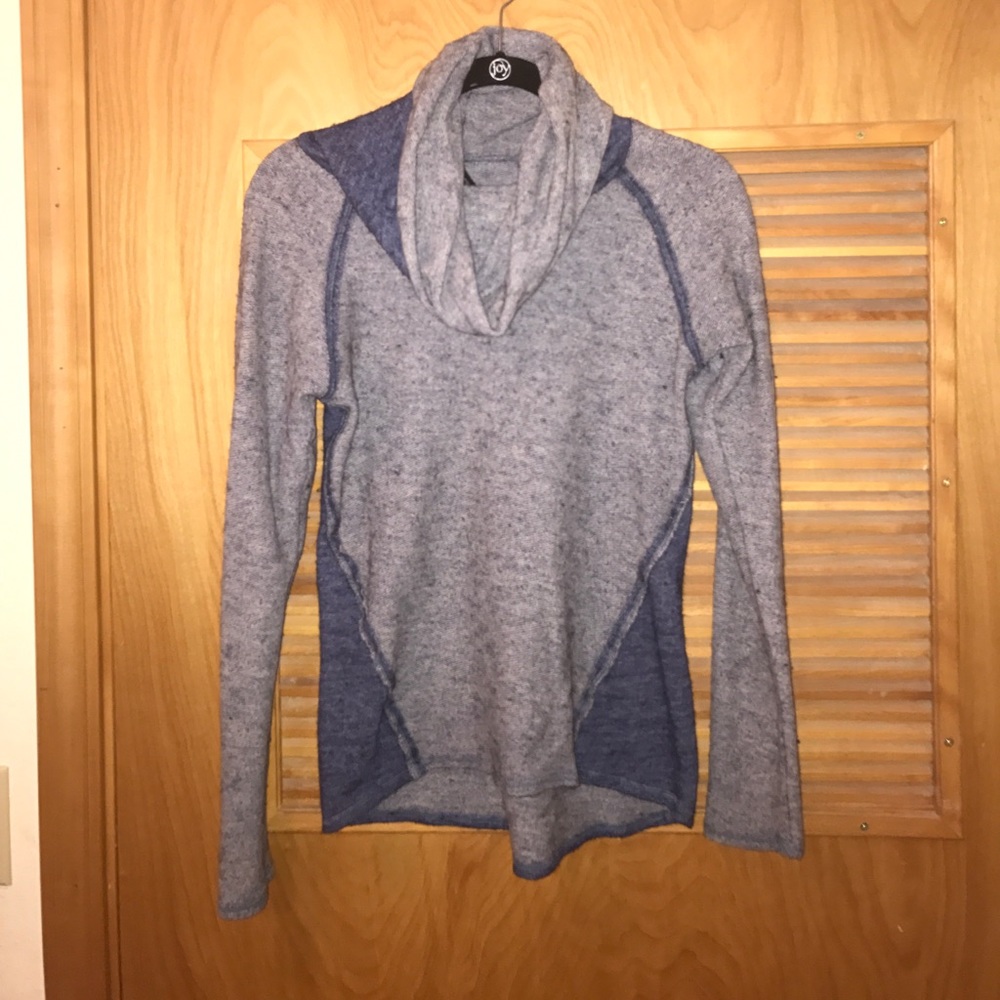 Kuhl long sleeve top