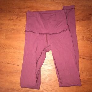maroon lululemons