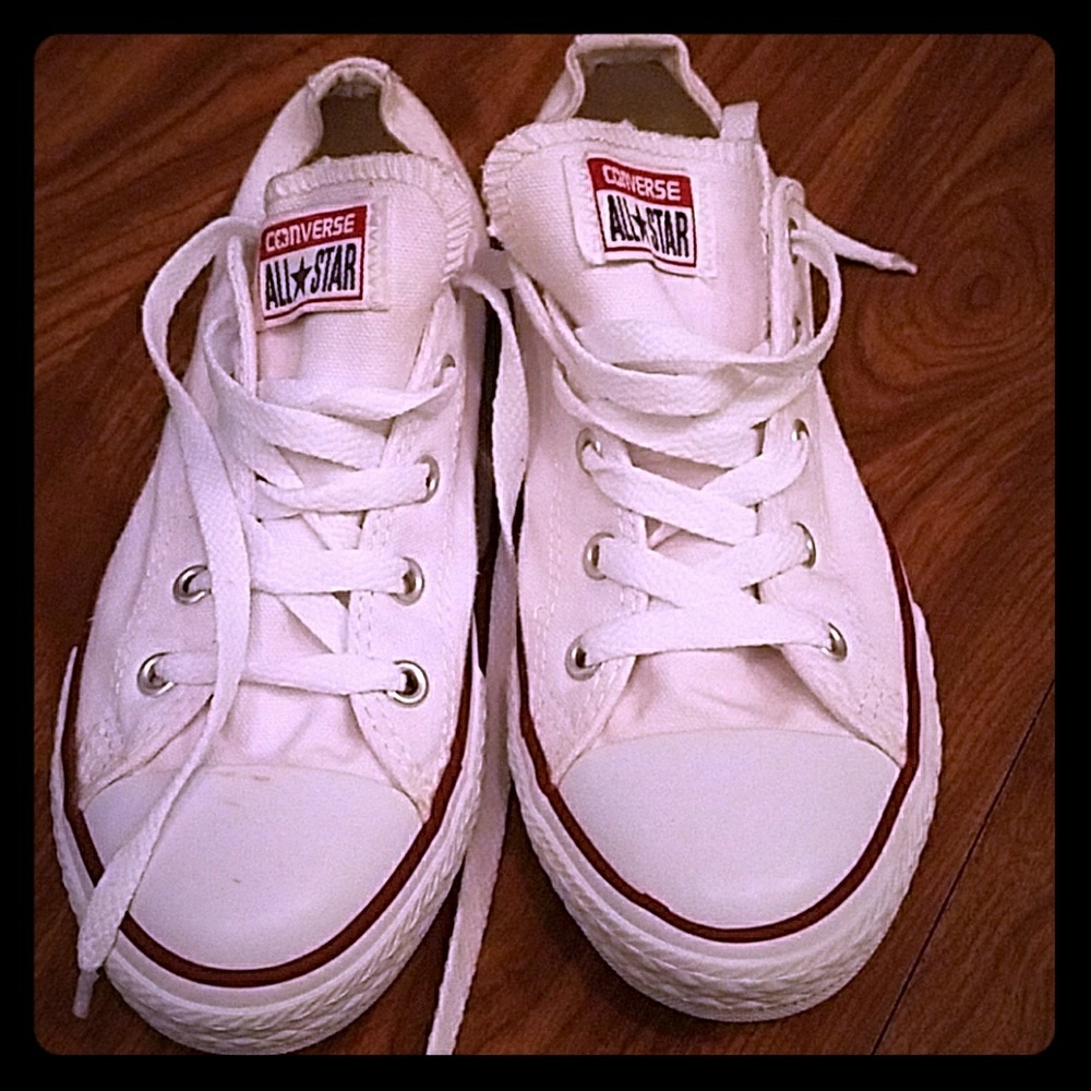 White Converse size 6