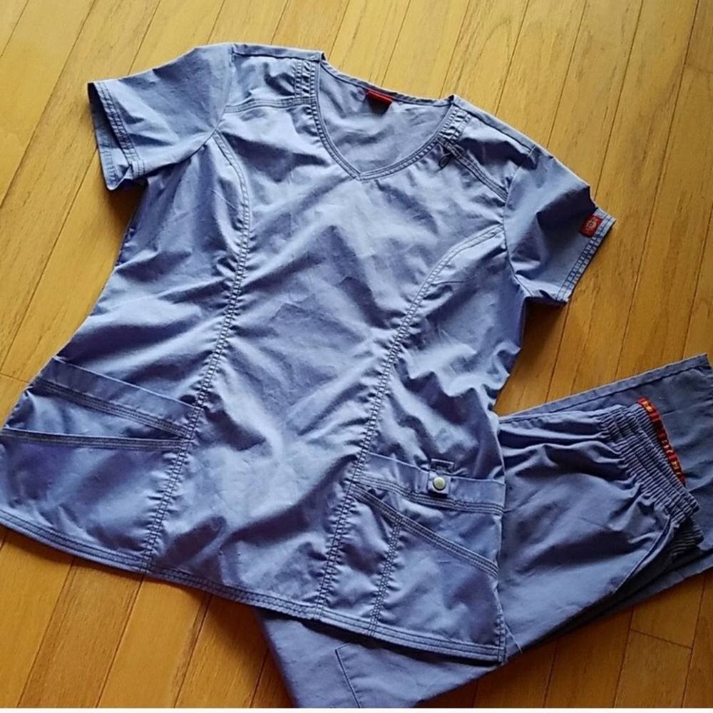 Dickies tall ceil blue scrub set!