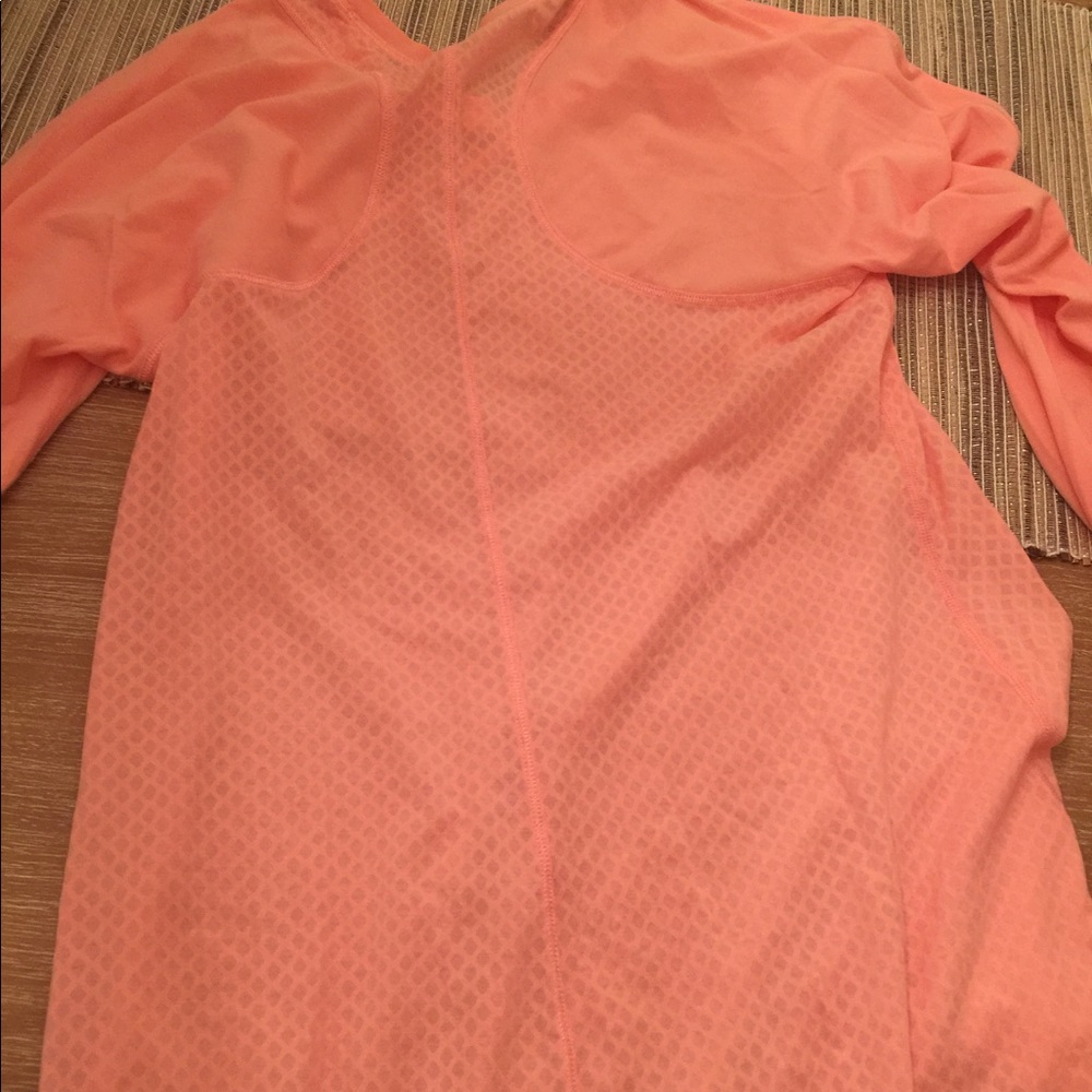 Lululemon - Picture 2 of 3