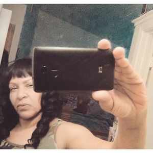 Meet your Posher, Cassandra