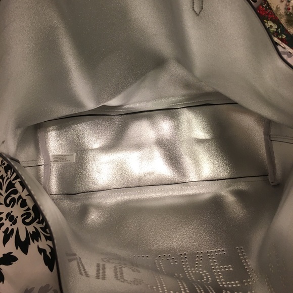 NWT Victoria's Secret Pure Leather tote or purse - Picture 3 of 3