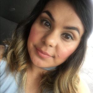 Meet your Posher, Mayra