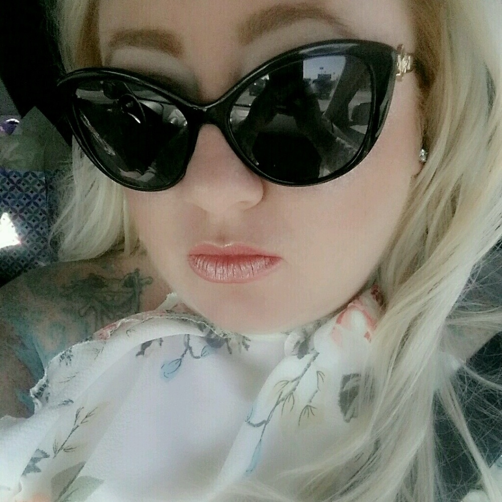 Meet your Posher, Shannon