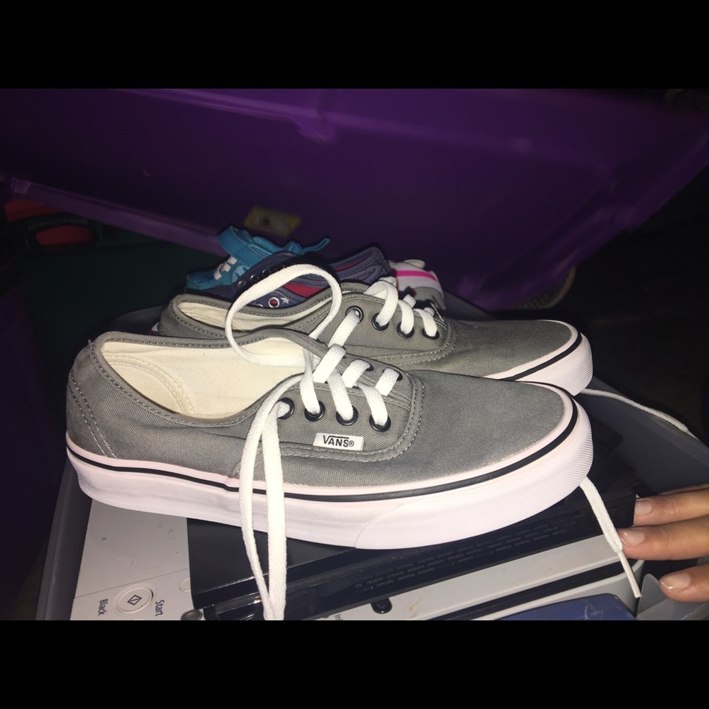 New grey vans only worn once
