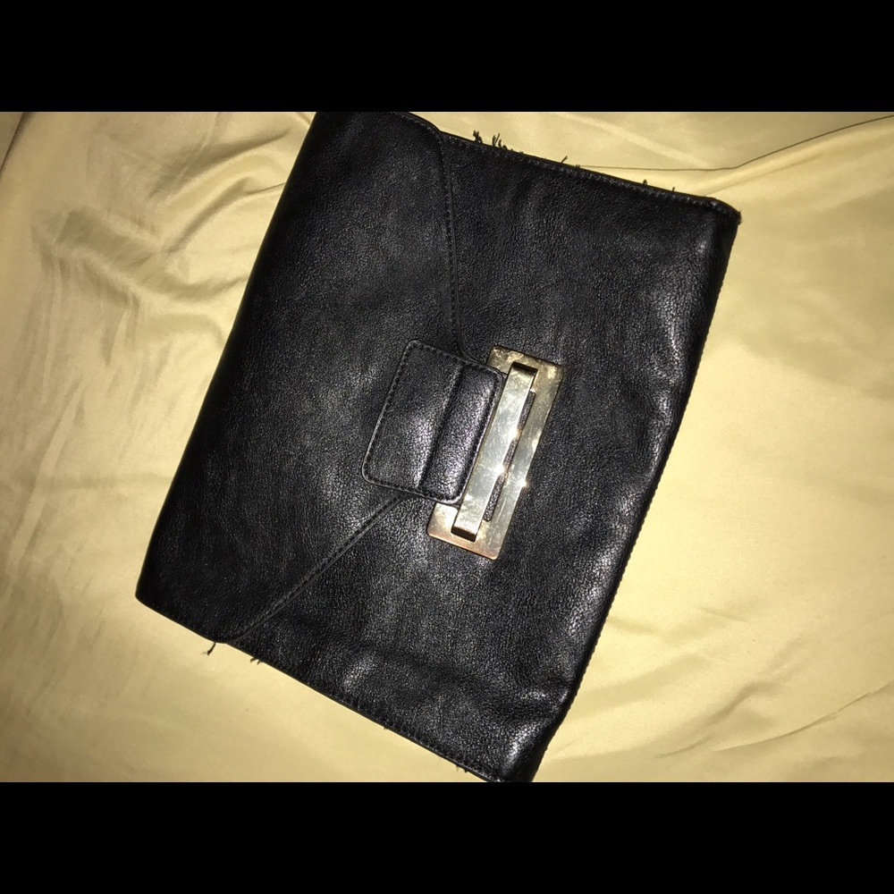 Forever 21 clutch