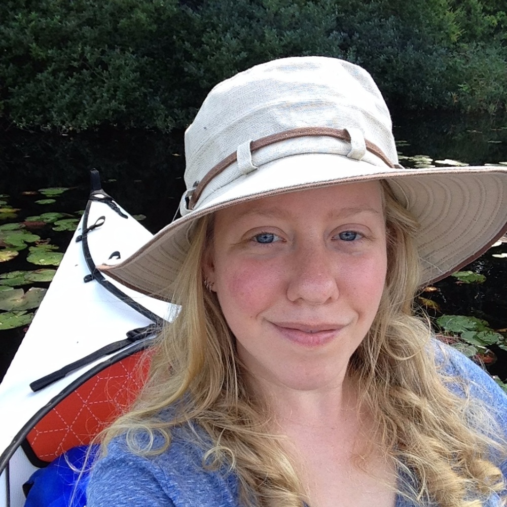 Meet your Posher, Corinne