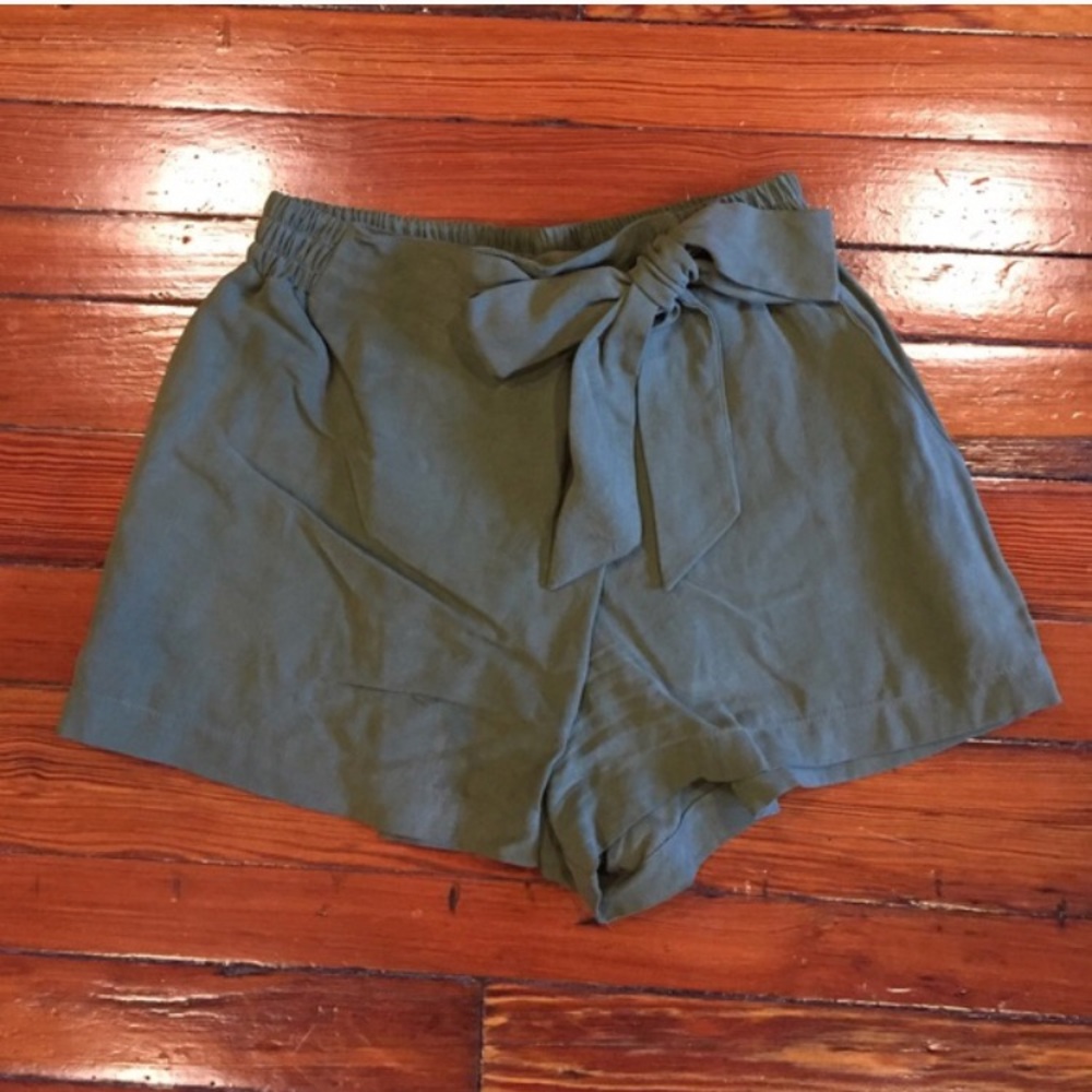 NWOT Olive Army Green Ella Moss Shorts
