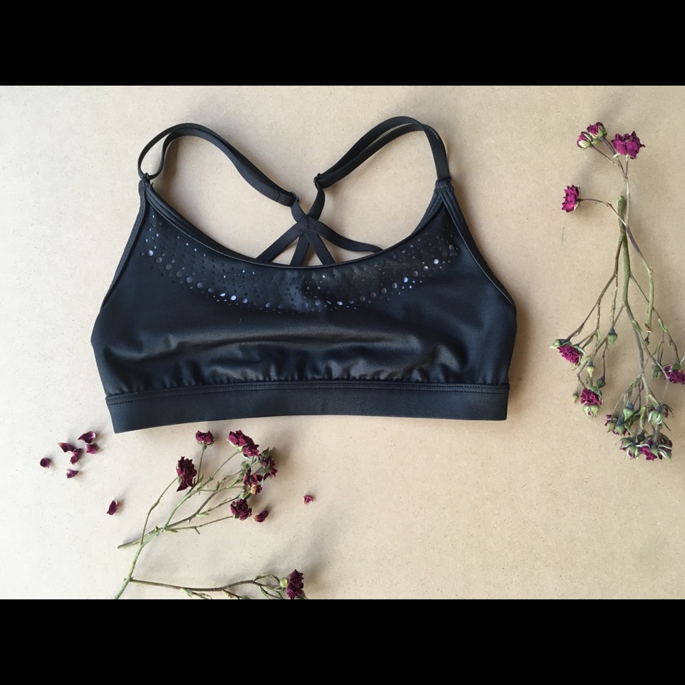 •EXCELLENT CONDITION Victoria's secret SPORTS BRA•