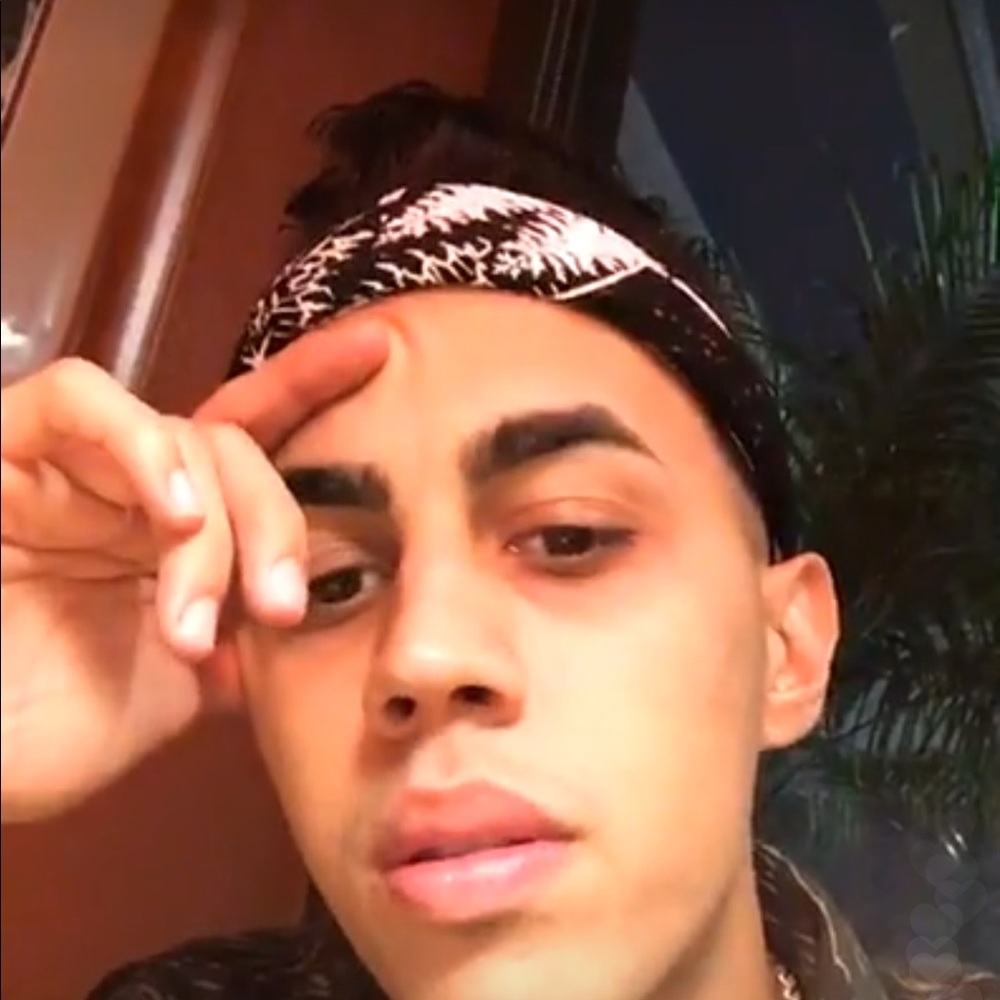 Meet your Posher, Papi