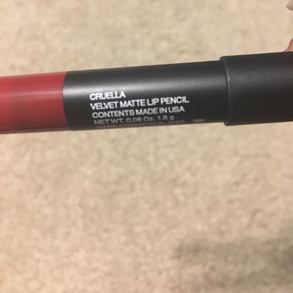 NARS Velvet Matte Lip Pencil! - Picture 2 of 2