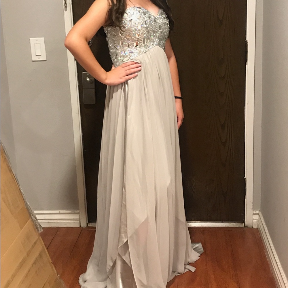 Evening gown. Prom dress