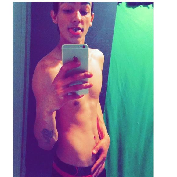 Meet your Posher, Mark - Picture 1 of 1