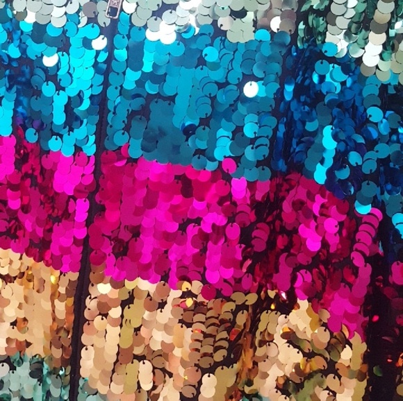 🎉SOLD🎉RARE VS PINK Sequin Fashion Show Hoodie - Picture 3 of 5