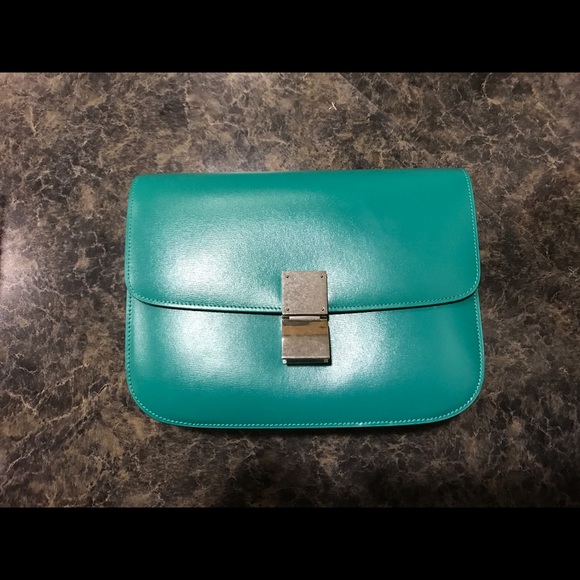MEDIUM CLASSIC BOX BAG IN BLUE GREEN BOX CALFSKIN - Picture 2 of 8