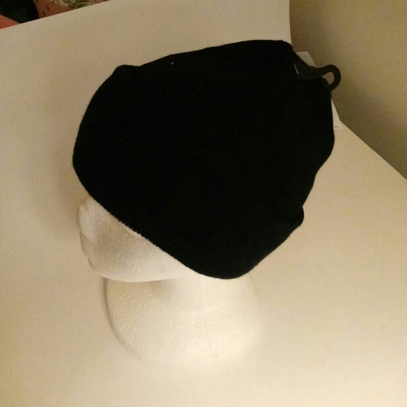 Black 🎩 - Picture 3 of 3