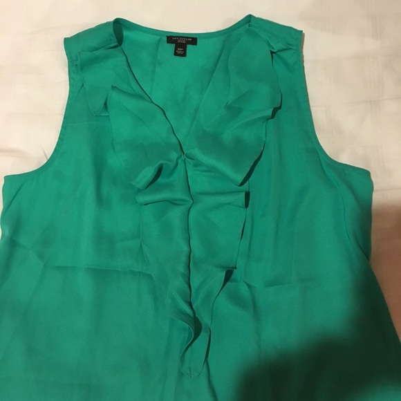 Top - Picture 2 of 2