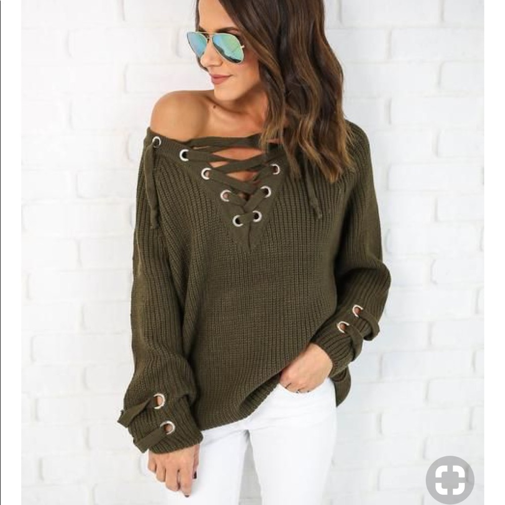SOLD๐คNwot 'Chloe Lace-Up Sweater' Chunky Knit Top - Picture 3 of 3