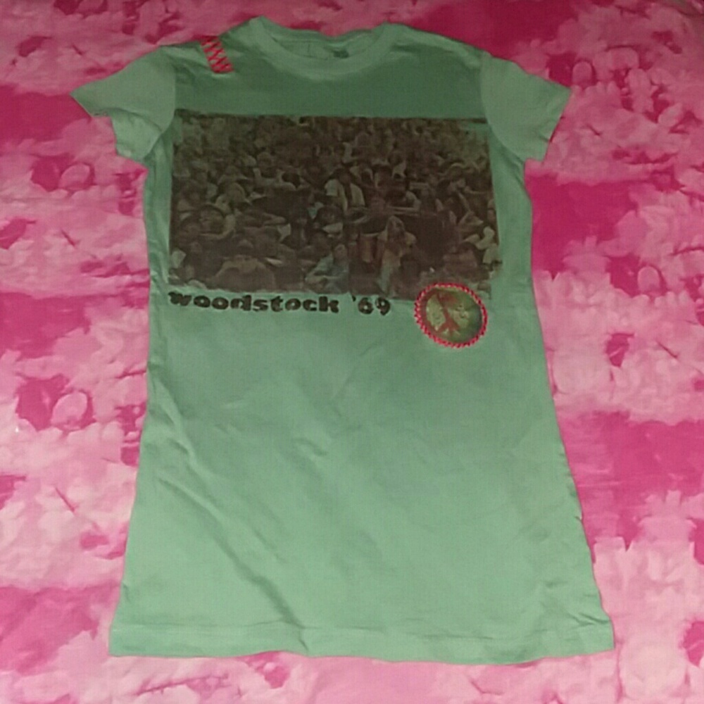 Woodstock Tee