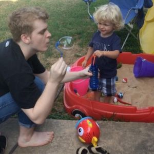 Meet your Posher, Ethan